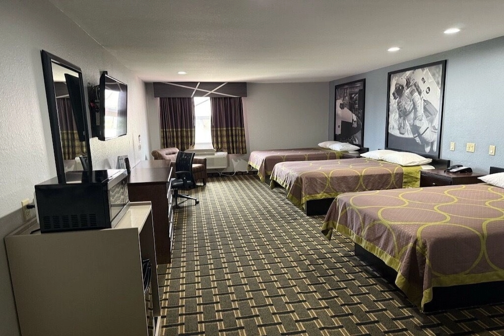 Spacious Standard Guest Room 